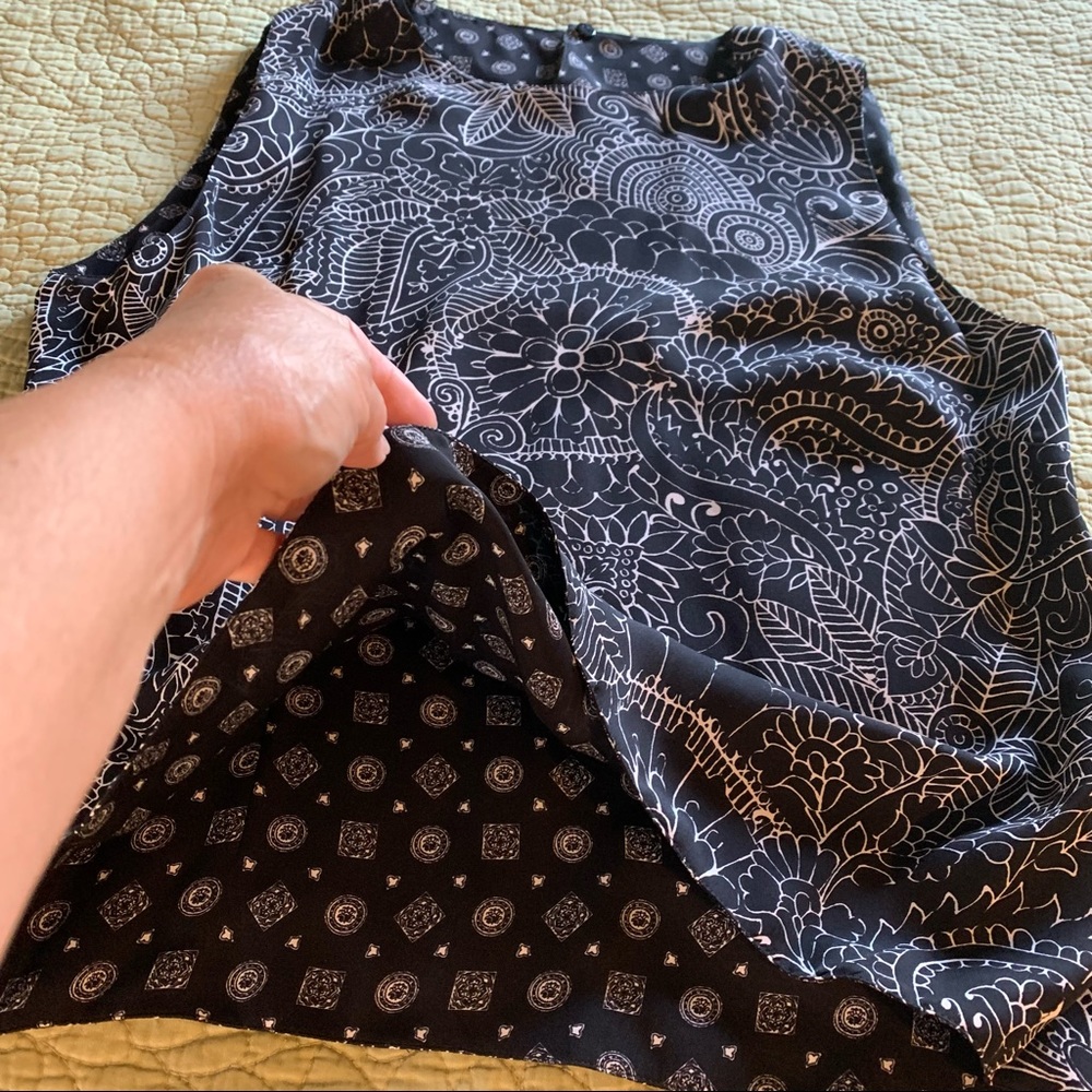 Reversible Sleeveless Blouse. Turn inside out for 2nd pattern Size Small